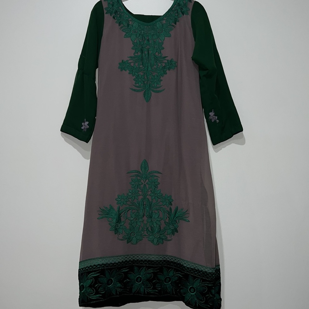 Semi formal 3 pc Salwar Kameez Size M